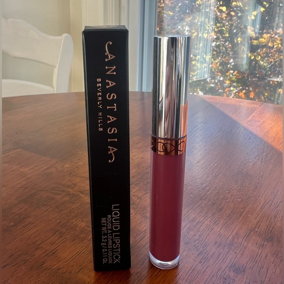 Anastasia Beverly Hills Liquid Lipstick in shade “Trust Issues” 💄 - Picture 3 of 4